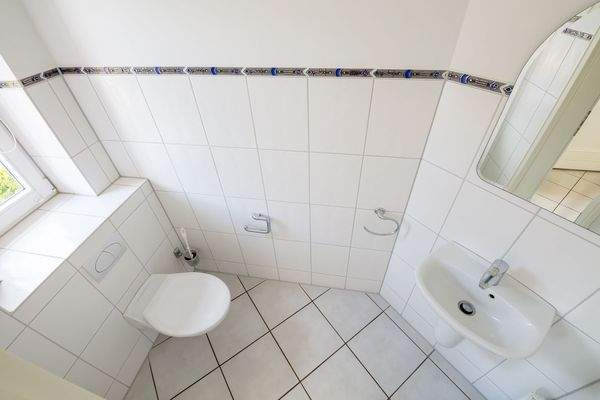 Gäste-WC im Eingangsbereich