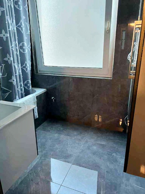 Tageslicht-Bad mit Badewanne