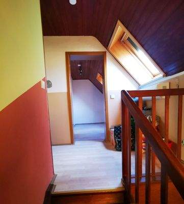 1055-18 Flur im OG.jpg