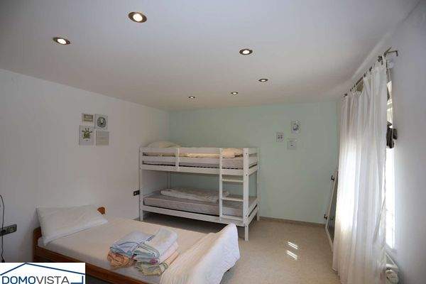 25. 1.OG Schlafzimmer 2