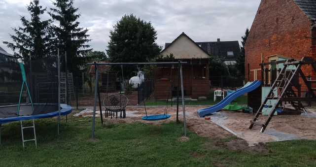eigener Spielplatz