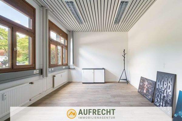 Büroräumlichkeit EG