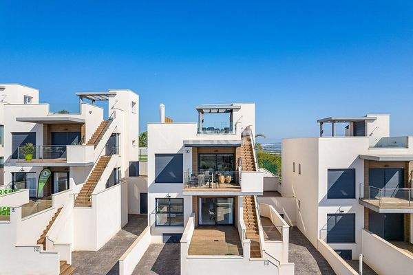 Key-Ready Flats with Great View in San Miguel de Salinas