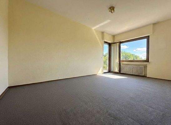 Kinderzimmer mit Zugang Balkon