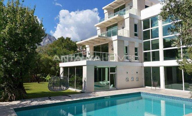 Luxury House with Pool for Sale in Antalya Kemer