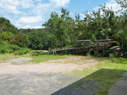 Parkplätze vor der Halle