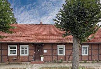Vorderseite Straßenansicht!