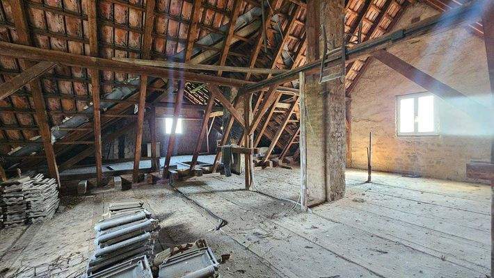 Teilansichten Dachgeschoss (5).jpg