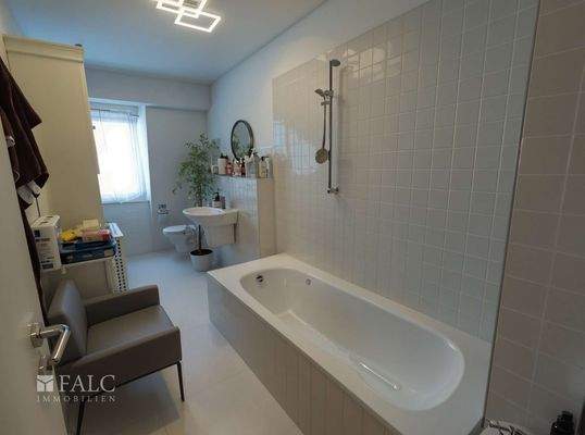 Badezimmer so wie es aussehen könnte.