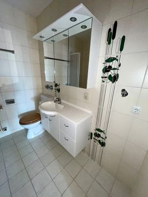 Bad mit Wanne