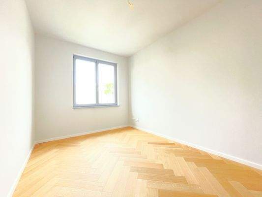 Helles leeres Zimmer