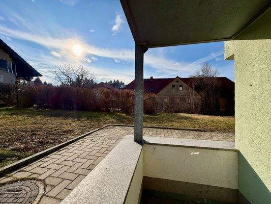 Balkon mit Landblick