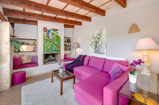 Gemütlicher Wohnbereich mit viel Platz zum Entspannen