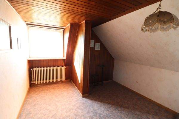 Schlafzimmer 1 DG
