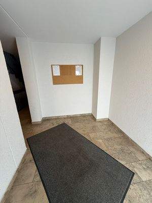 Mehrfamilienhaus - Eingangsbereich