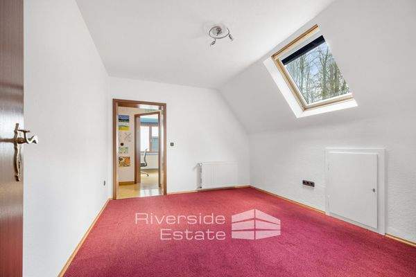 Durchgangszimmer im OG 