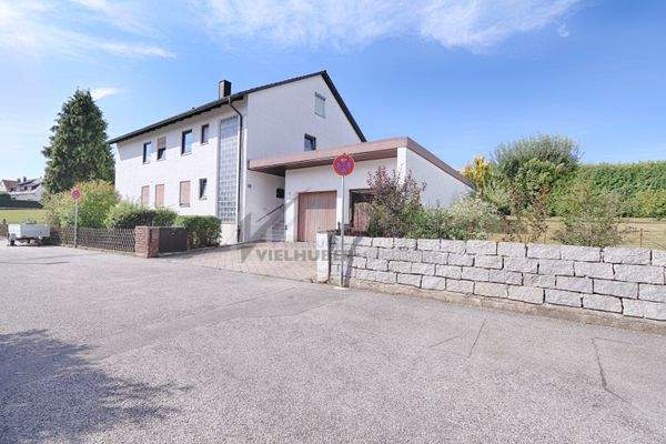 12_Hausansicht_Strasse