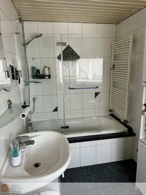 Zweites Badezimmer