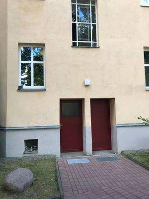 Eingang Seitenflügel