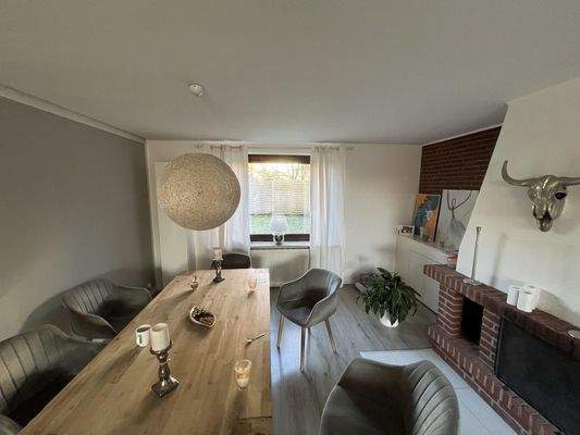 angeschlossenes Esszimmer 