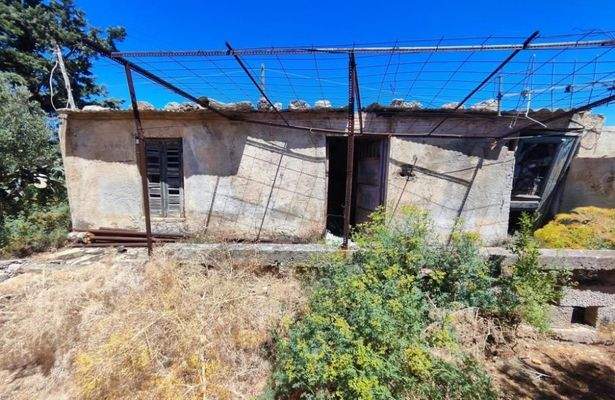 Kreta, Monastiraki: Großes Anwesen mit vielen Möglichkeiten zu verkaufen