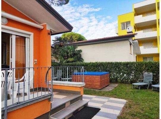 Villa Polluce – Haushälfte in Bibione – nur 40 m vom Meer !