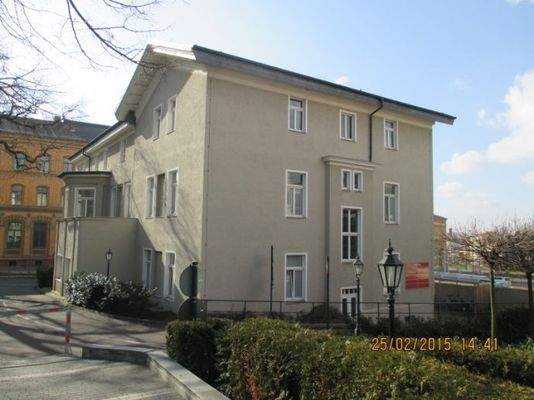 Objektansicht aus Richtung Parkhaus