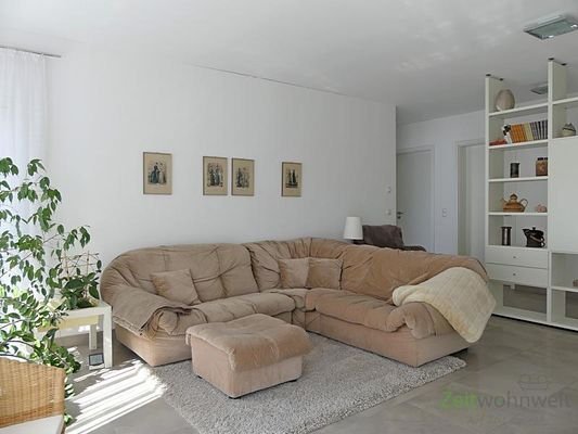 XXL-Sofa und Raumteiler