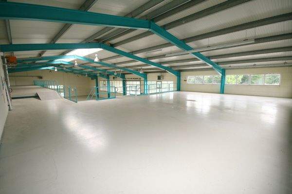 Empore Teil 1 und 2.JPG