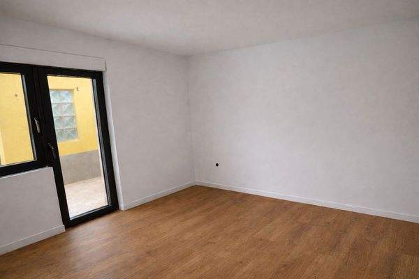 Küche mit Zugang Terrasse