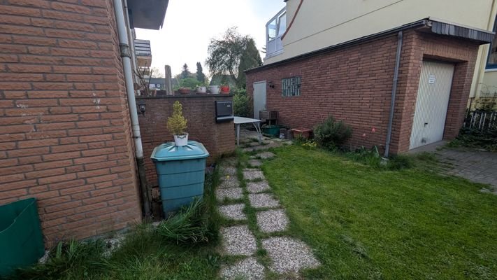 Garten mit Terrasse
