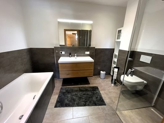 Bad Du+Wanne