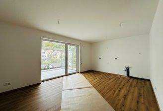 Wohn-Essbereich mit Einbauküche 