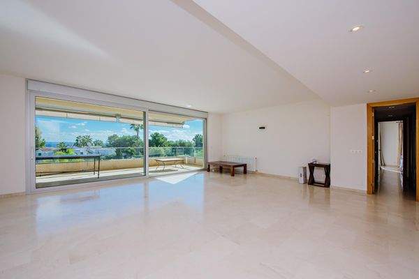 9f40879c-5f14-4dd1-ad88-1fbe2d977ac0