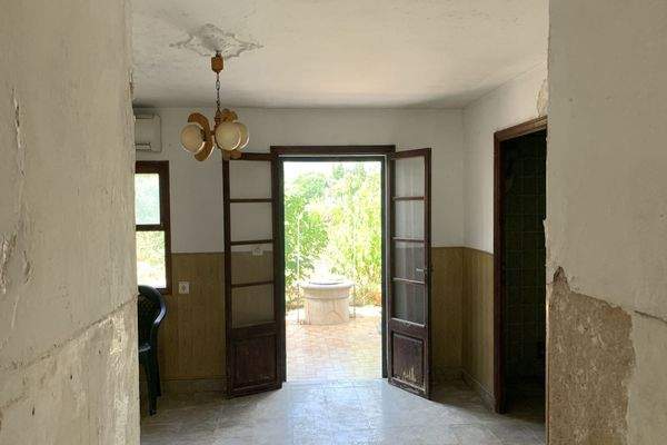 Wohnbereich mit Terrassenzugang