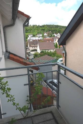 Schöne 2-Zi.-Whg, Balkon, TG