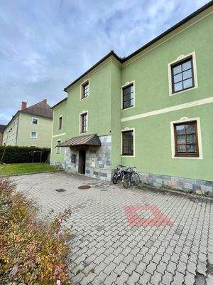 Haus Aussenansicht Innenhof IMG_8997