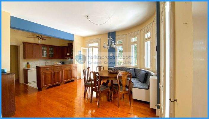 efb7c1d71fb343b597bc5112f05b7c6d-original