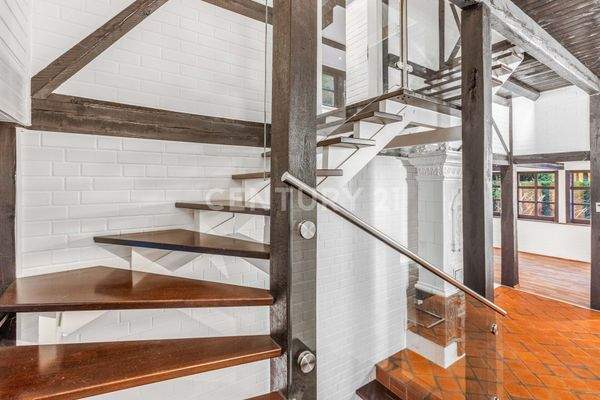 Treppen mit Buchenholzstufen