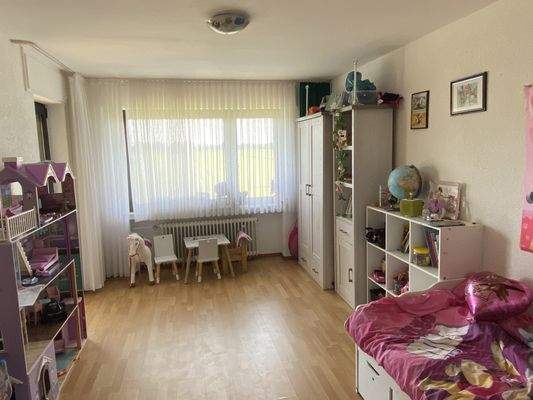 Weiteres SZ mit Balkon-Zugang