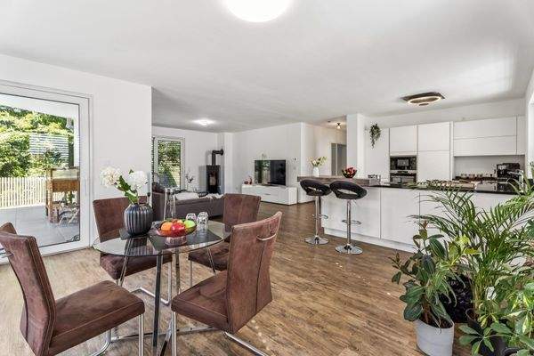 Essbereich und Küche - EG