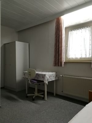 Einzug Zimmer 2.jpg