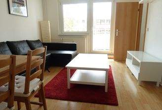 möbliertes Wohnzimmer