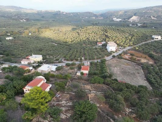 Kreta, Kamara: Baugrundstück mit Meerblick bei Kolymvari zu verkaufen