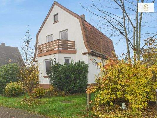 Hausansicht seitlich von vorne