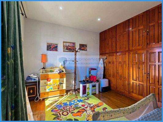 9de8b995825d454785d97bd81dac2a01-original