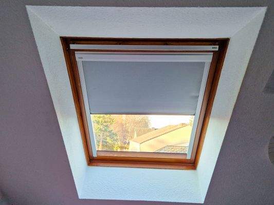 Veluxfenster mit Verdunkelungsrollo