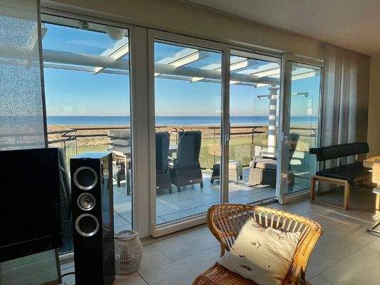 Wohnbereich mit Terrassenzugang