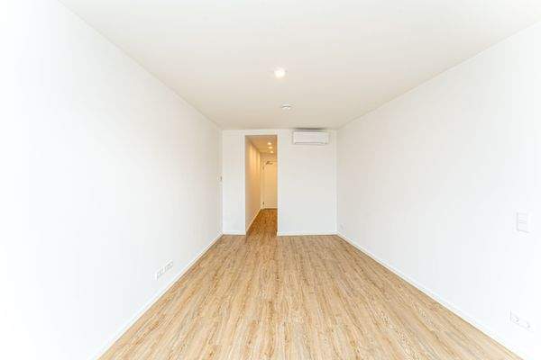 Box 75 Apt 5 (4 of 10).jpg