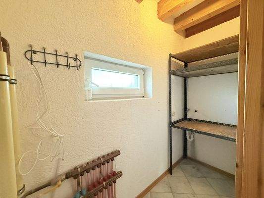 Abstellkammer Waschplatz